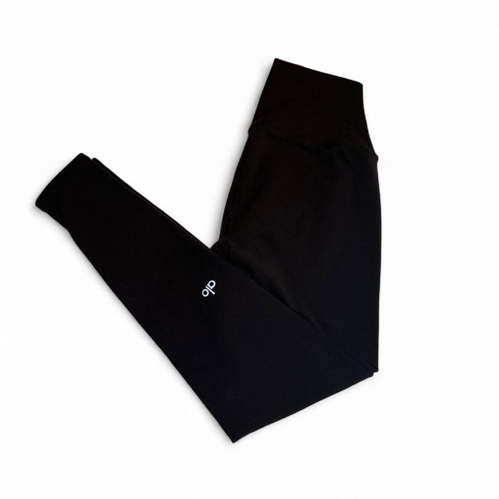 Alo Yoga black high-waisted leggings